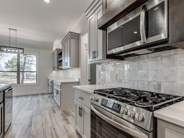 8241 Buffalo Ridge, Edmond, OK 73007