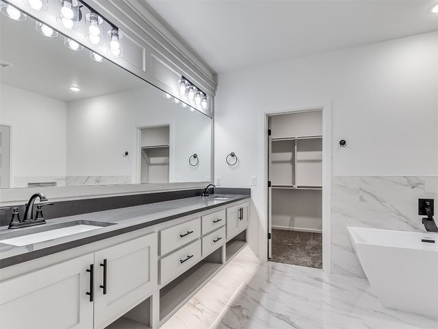 8241 Buffalo Ridge, Edmond, OK 73007