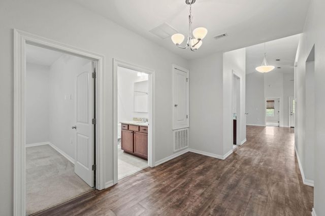 6000 Fiori Drive, Crestview, FL 32539