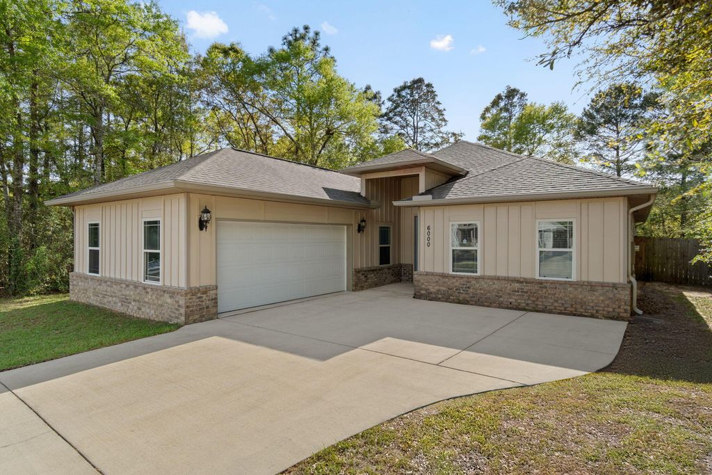 6000 Fiori Drive, Crestview, FL 32539