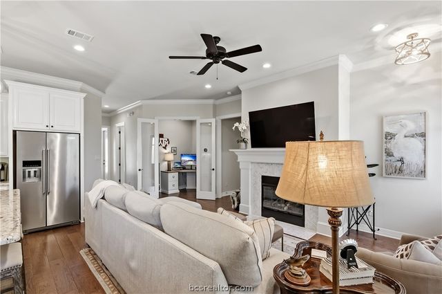 2816 Maroon Court, Bryan, TX 77807