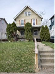 75 E Ido Avenue, Akron, OH 44301