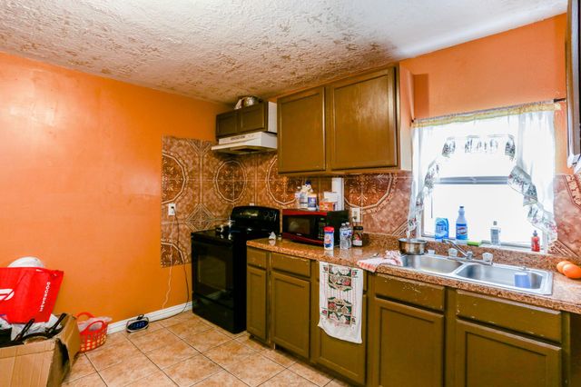 342 Casa Grande Drive B, Houston, TX 77060