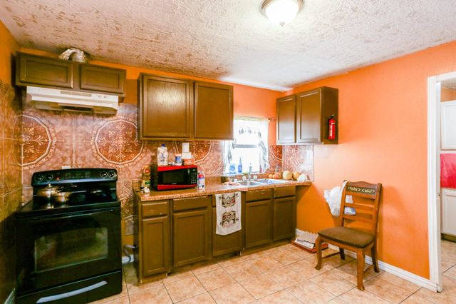 342 Casa Grande Drive B, Houston, TX 77060