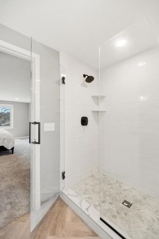 404 Cimarron Circle, Chanhassen, MN 55317