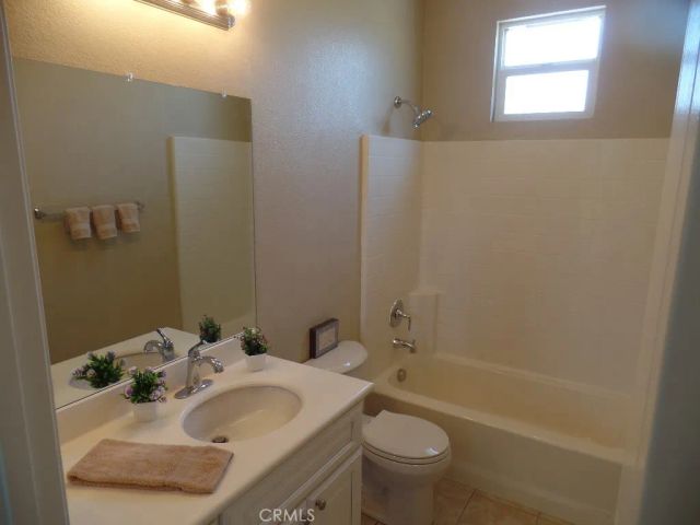 8251 Triplett Lane, Hemet, CA 92545