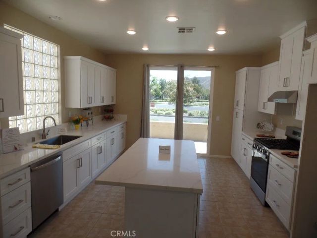 8251 Triplett Lane, Hemet, CA 92545