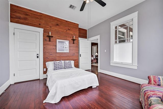1518 21st Street, Galveston, TX 77550
