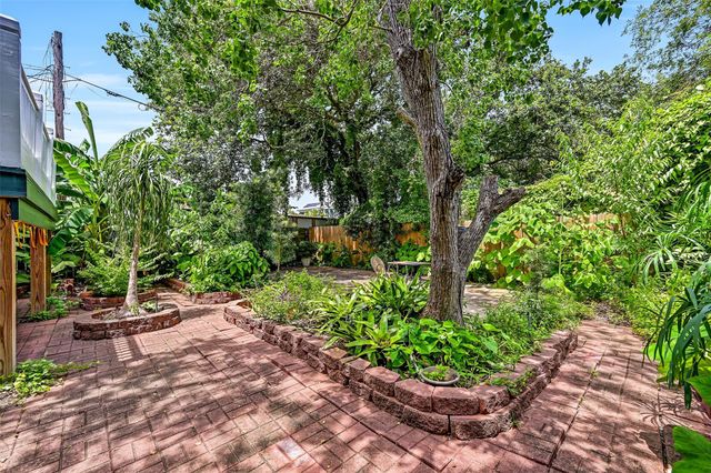 1518 21st Street, Galveston, TX 77550