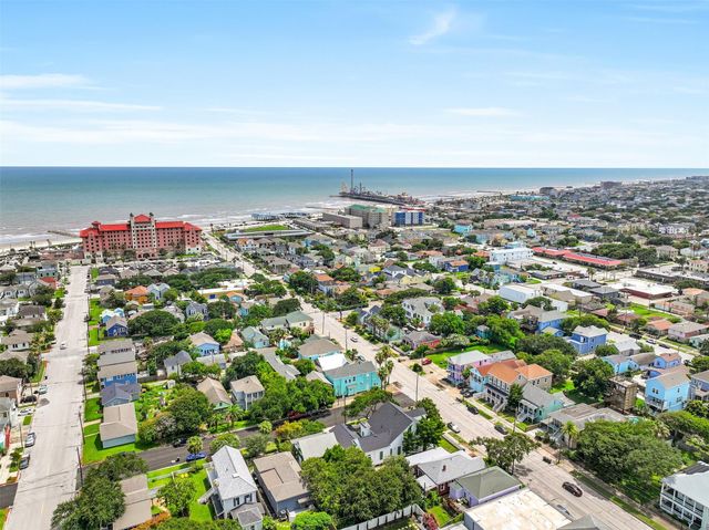 1518 21st Street, Galveston, TX 77550