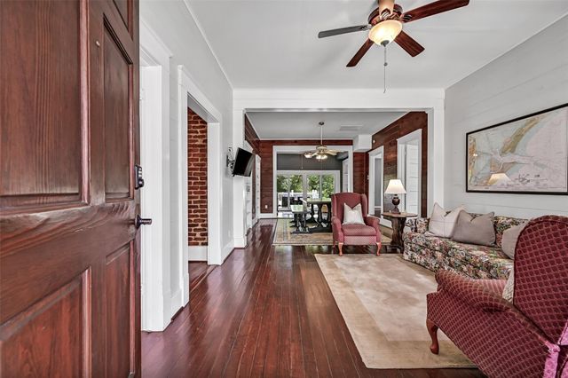 1518 21st Street, Galveston, TX 77550