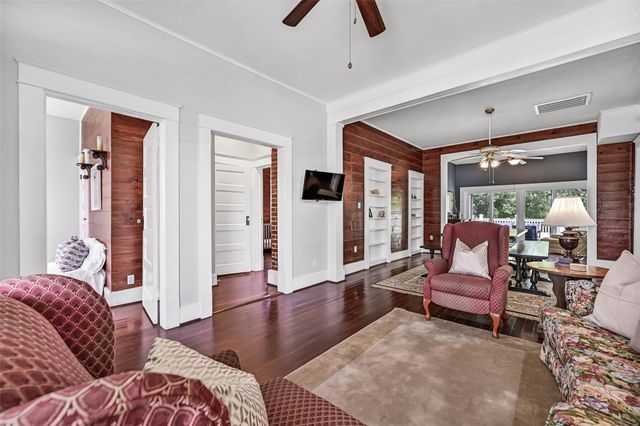 1518 21st Street, Galveston, TX 77550