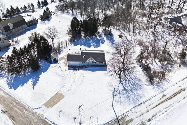 27741 Kramer ROAD, Waterford, WI 53185