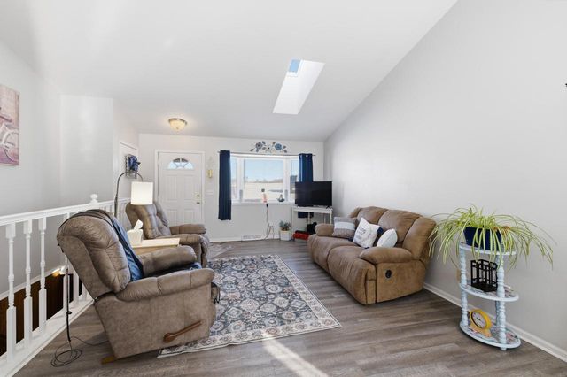 27741 Kramer ROAD, Waterford, WI 53185