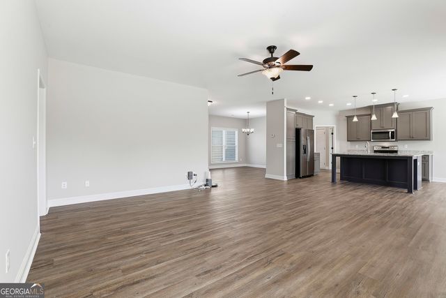 1141 Windsweep Farm Road, Thomaston, GA 30286