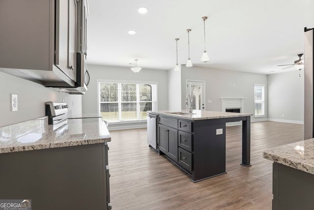 1141 Windsweep Farm Road, Thomaston, GA 30286