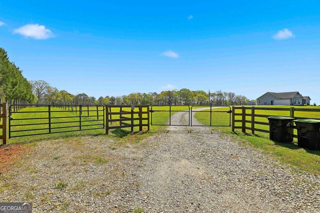 1141 Windsweep Farm Road, Thomaston, GA 30286