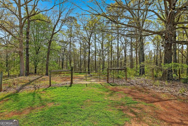 1141 Windsweep Farm Road, Thomaston, GA 30286