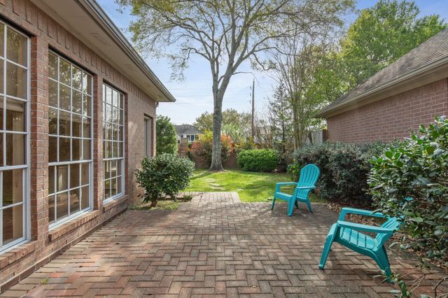 1327 Mission Chase Drive, Houston, TX 77077