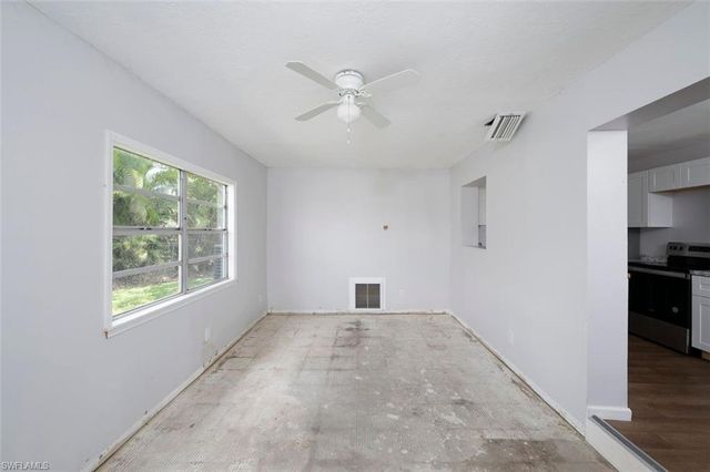 4631 New Haven DR, Fort Myers, FL 33908