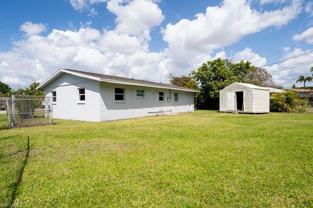 4631 New Haven DR, Fort Myers, FL 33908