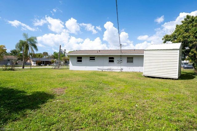 4631 New Haven DR, Fort Myers, FL 33908