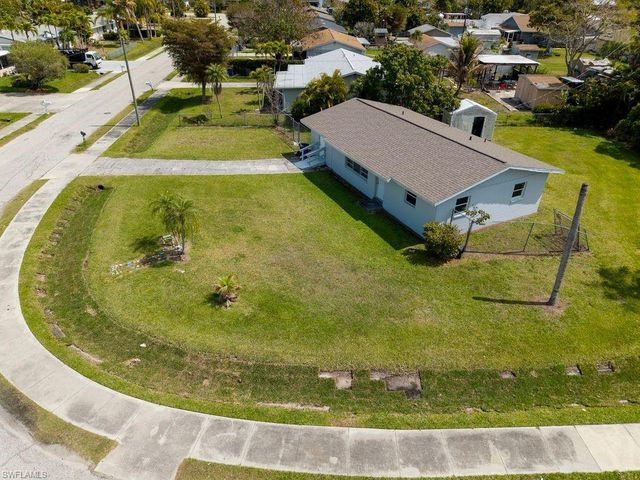 4631 New Haven DR, Fort Myers, FL 33908