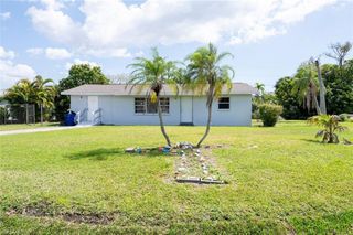 4631 New Haven DR, Fort Myers, FL 33908