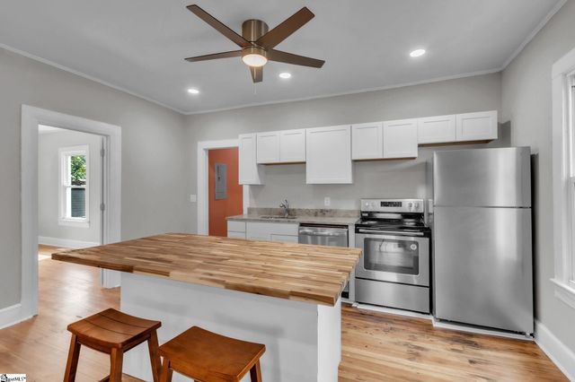 207 Brooks Avenue, Greenville, SC 29617