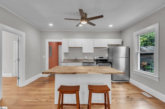 207 Brooks Avenue, Greenville, SC 29617