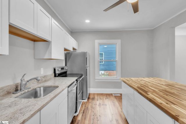 207 Brooks Avenue, Greenville, SC 29617