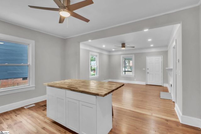 207 Brooks Avenue, Greenville, SC 29617