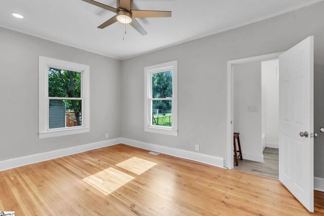 207 Brooks Avenue, Greenville, SC 29617