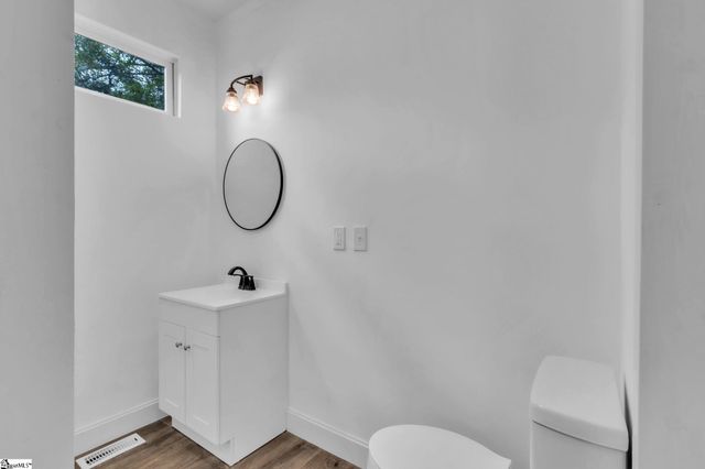 207 Brooks Avenue, Greenville, SC 29617