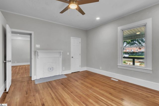 207 Brooks Avenue, Greenville, SC 29617