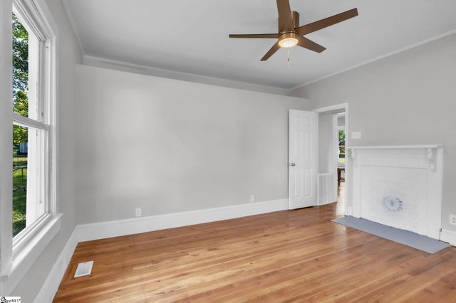 207 Brooks Avenue, Greenville, SC 29617