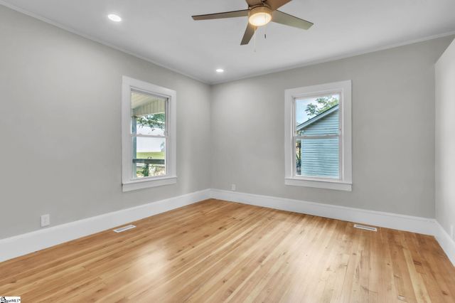 207 Brooks Avenue, Greenville, SC 29617