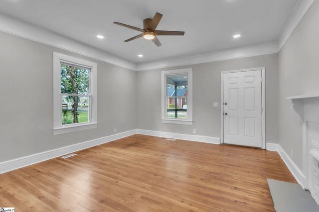 207 Brooks Avenue, Greenville, SC 29617