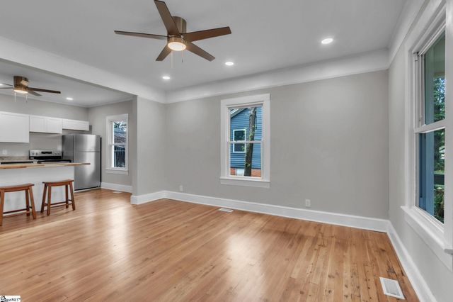 207 Brooks Avenue, Greenville, SC 29617