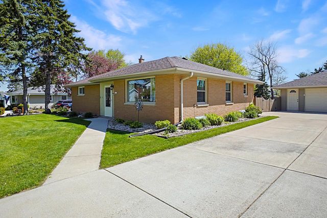 4266 78th STREET, Greenfield, WI 53220