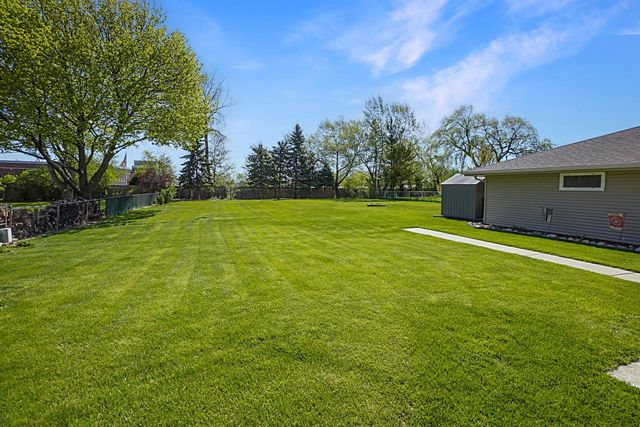 4266 78th STREET, Greenfield, WI 53220