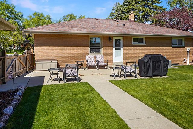 4266 78th STREET, Greenfield, WI 53220