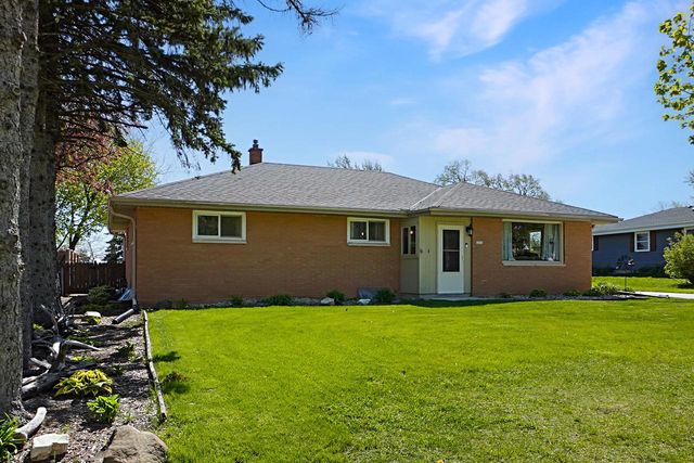 4266 78th STREET, Greenfield, WI 53220