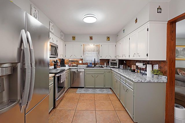 4266 78th STREET, Greenfield, WI 53220