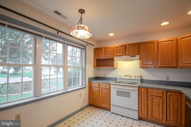 922 W SCHUMAKER MANOR DR, Salisbury, MD 21804