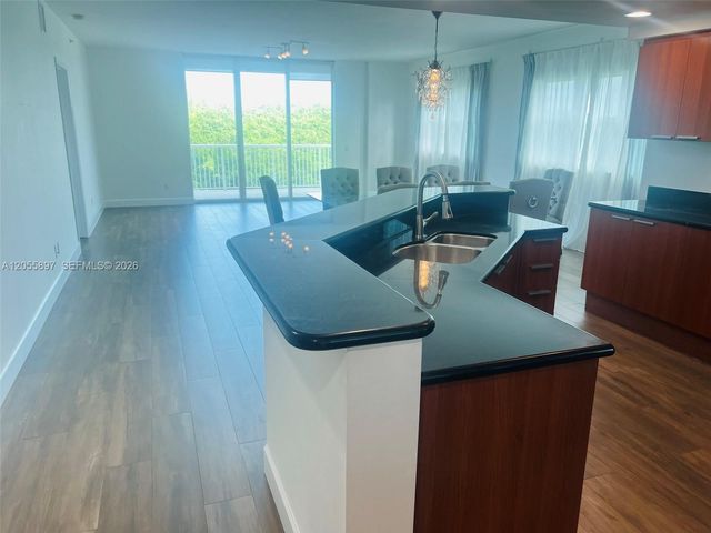 14951 Royal Oaks Lane 409, North Miami, FL 33181