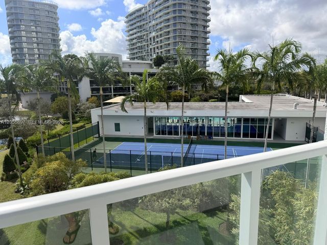14951 Royal Oaks Lane 409, North Miami, FL 33181