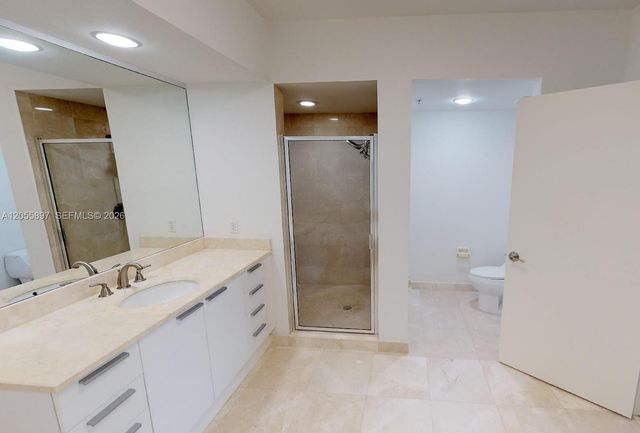 14951 Royal Oaks Lane 409, North Miami, FL 33181