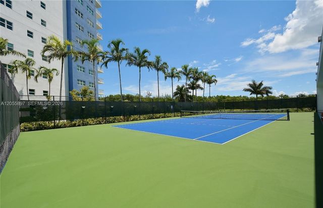 14951 Royal Oaks Lane 409, North Miami, FL 33181