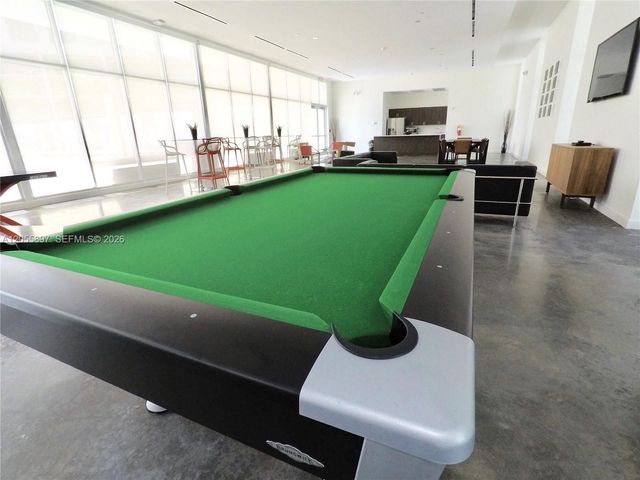 14951 Royal Oaks Lane 409, North Miami, FL 33181